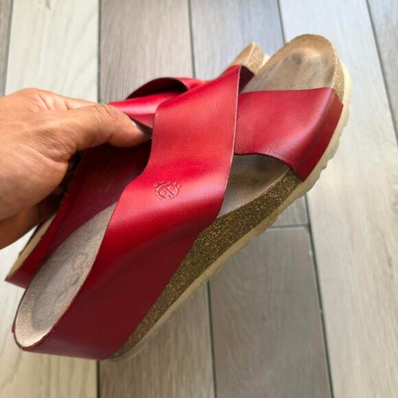 Yokono red leather sandals - Picture 6 of 8